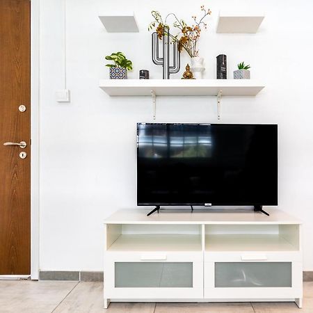 Mila'S 1-Br Apartment In ラルナカ エクステリア 写真
